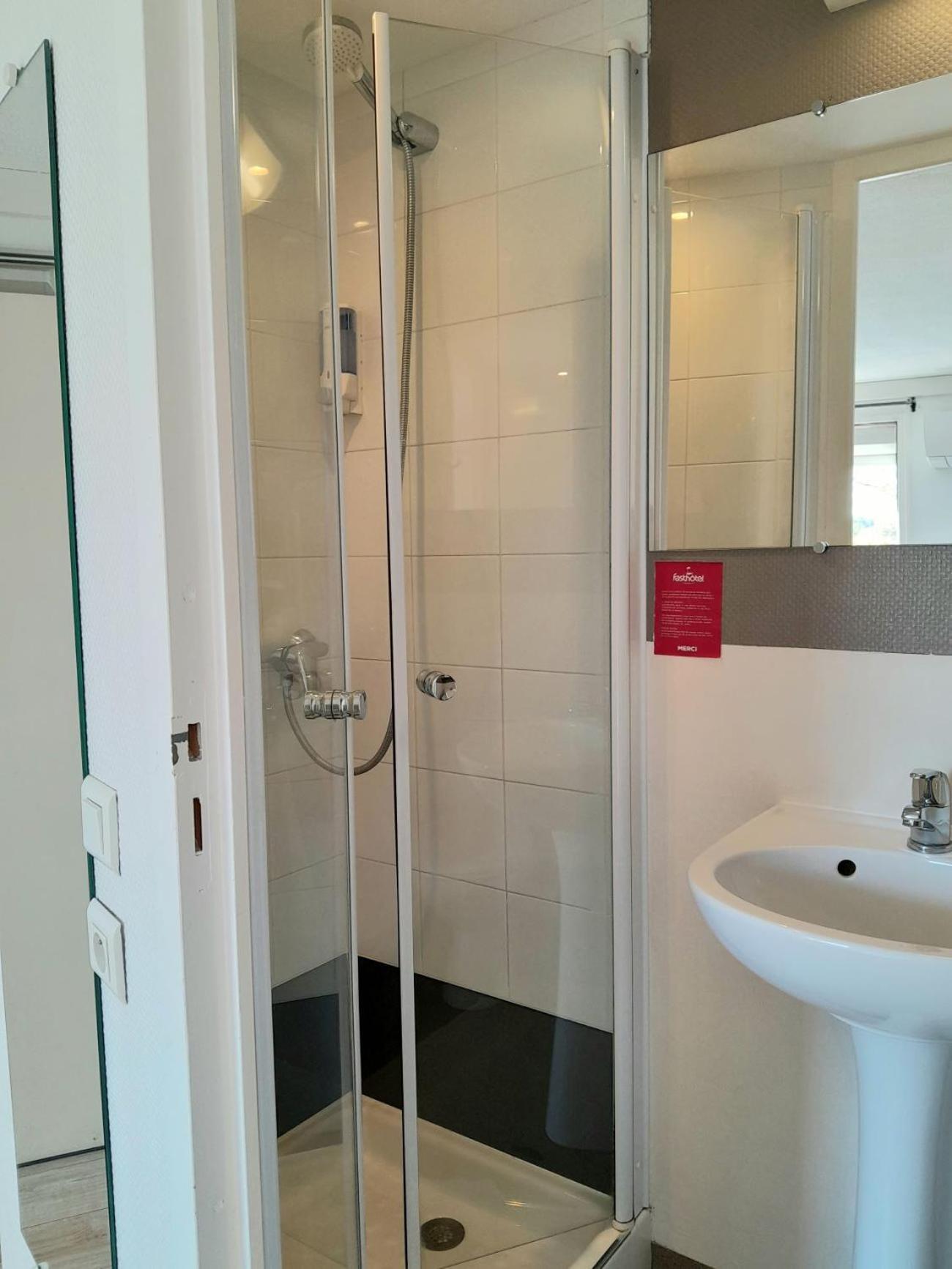 Fasthotel Narbonne Bagian luar foto