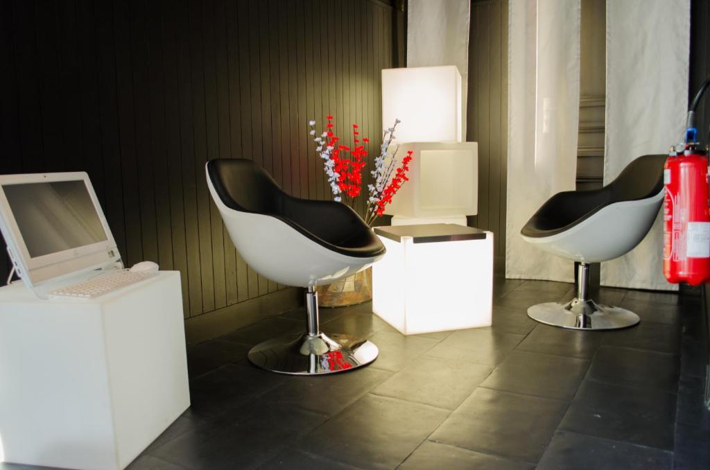 Fasthotel Narbonne Bagian luar foto