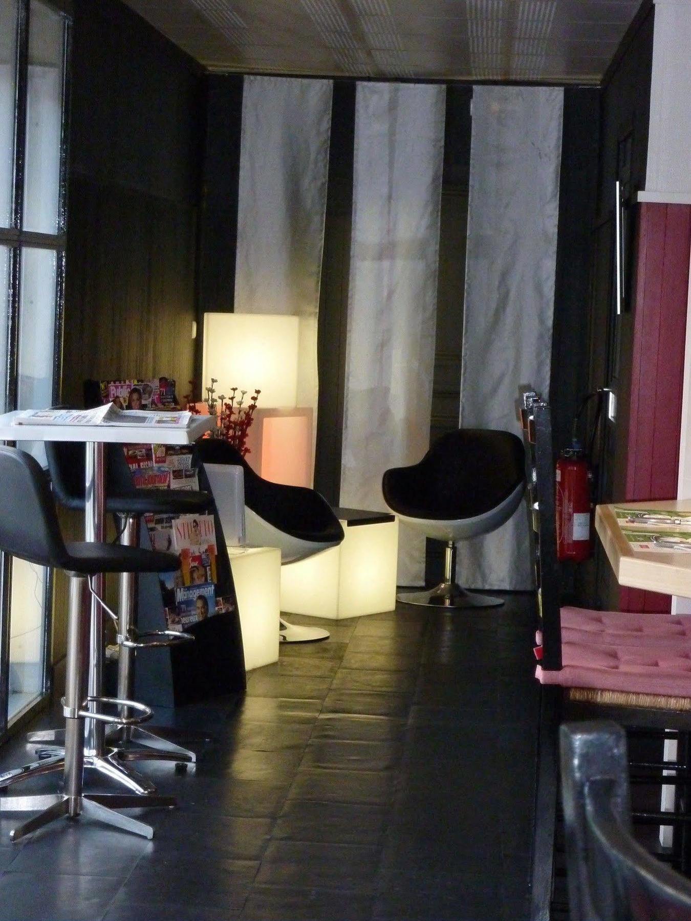Fasthotel Narbonne Bagian luar foto